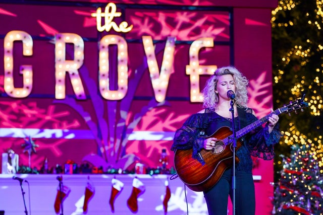 Tori Kelly at the grove