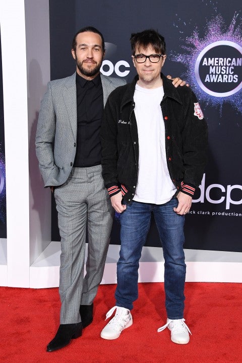 Pete Wentz and Rivers Cuomo 2019 amas