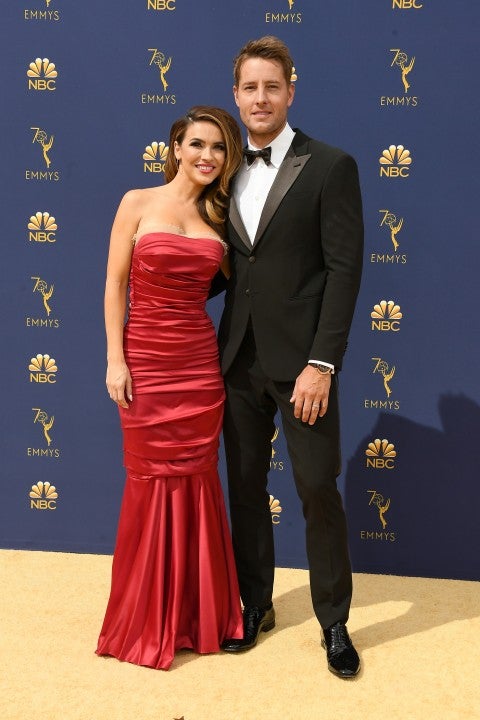 Justin Hartley and Chrishell Stause at the 2018 Emmys