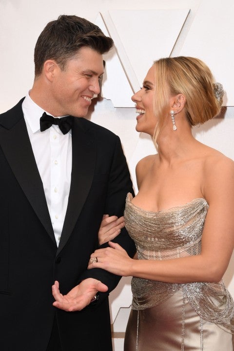 Colin Jost and Scarlett Johansson at 2020 oscars