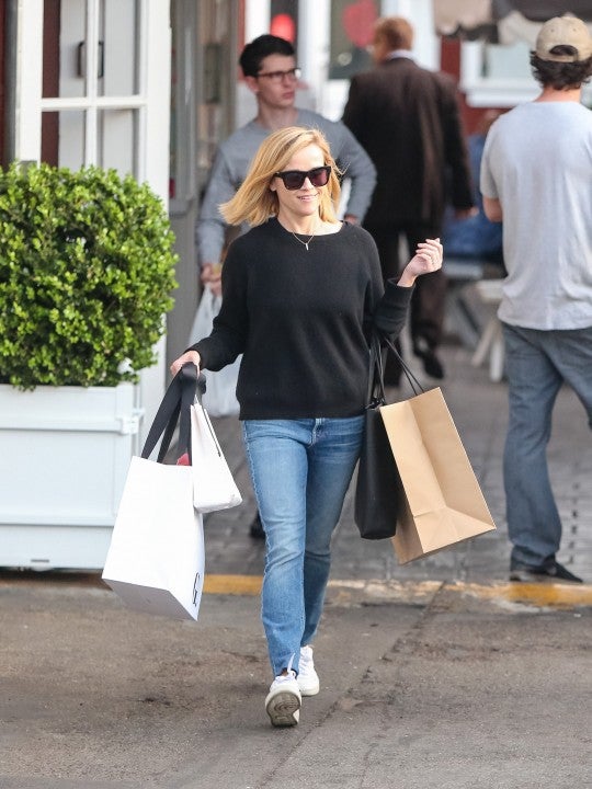 Reese Witherspoon shopping in LA on 2/13
