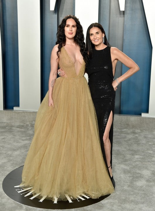 Rumer Willis and Demi Moore at the 2020 Vanity Fair Oscar Party 