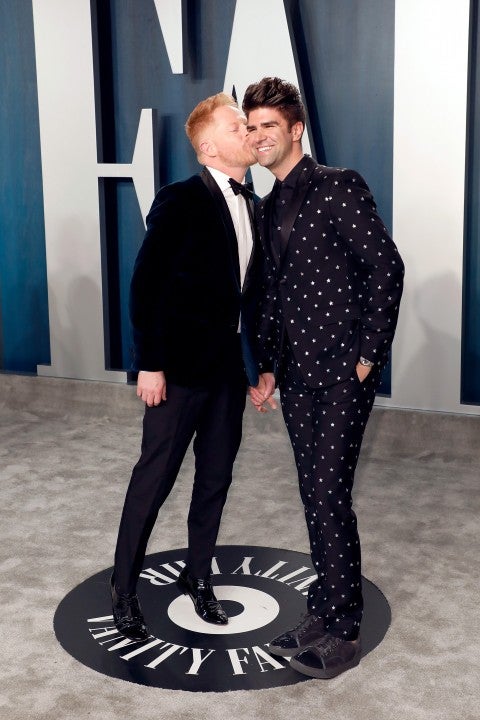 Jesse Tyler Ferguson and Justin Mikita at the Vanity Fair Oscar Party
