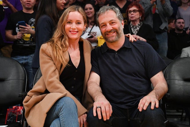 Leslie Mann and Judd Apatow at lakers game