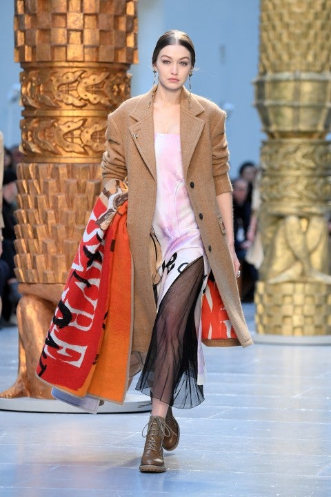 gigi hadid on Chloe runway - paris fashion week