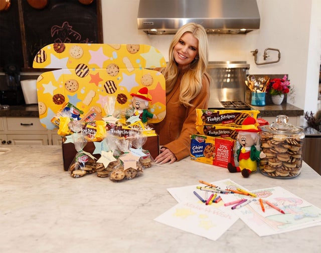 jessica simpson with Keebler