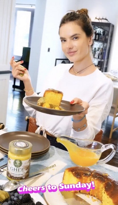 Alessandra Ambrosio cake with ghee