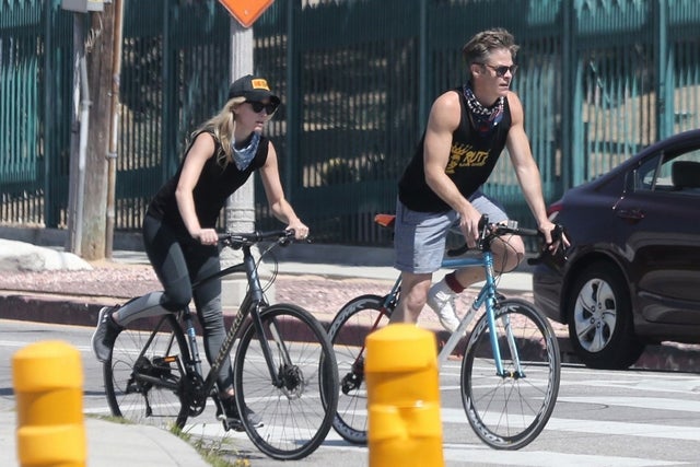 Annabelle Wallis and Chris Pine bike ride