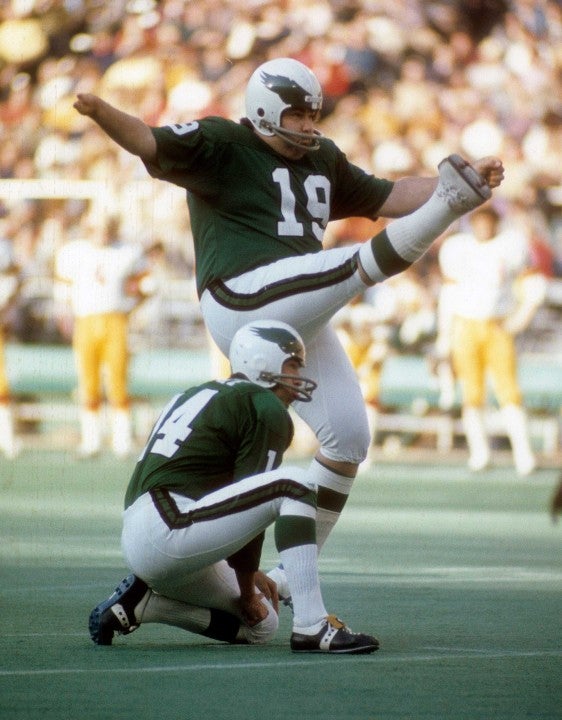 Tom Dempsey with eagles in 1971