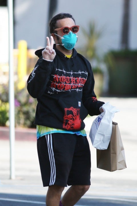 pete wentz in mask at pharmacy