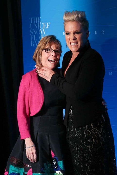 Pink and her mom in 2015
