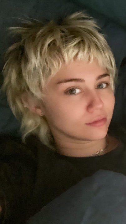 miley cyrus and her new pixie mullet
