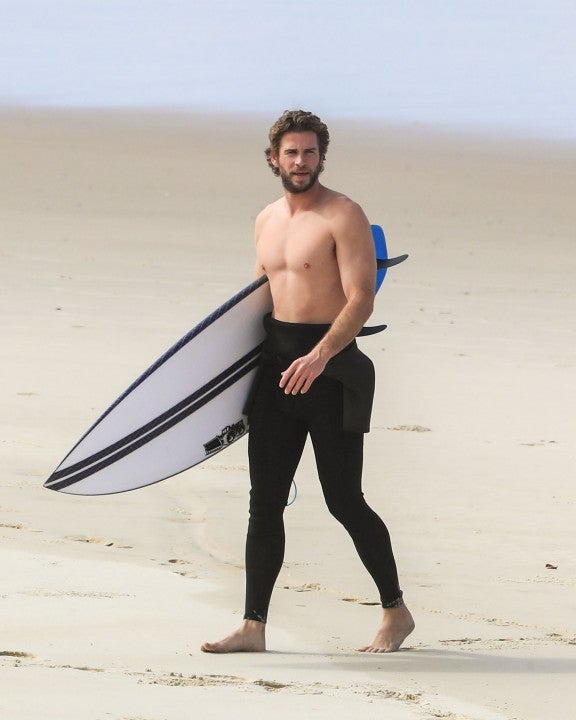 liam hemsworth surfing in australia