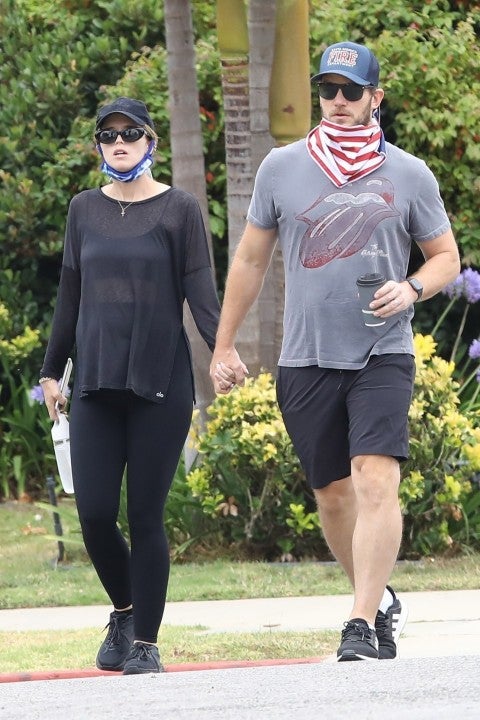 Katherine Schwarzenegger and Chris Pratt walk in santa monica on 6/20