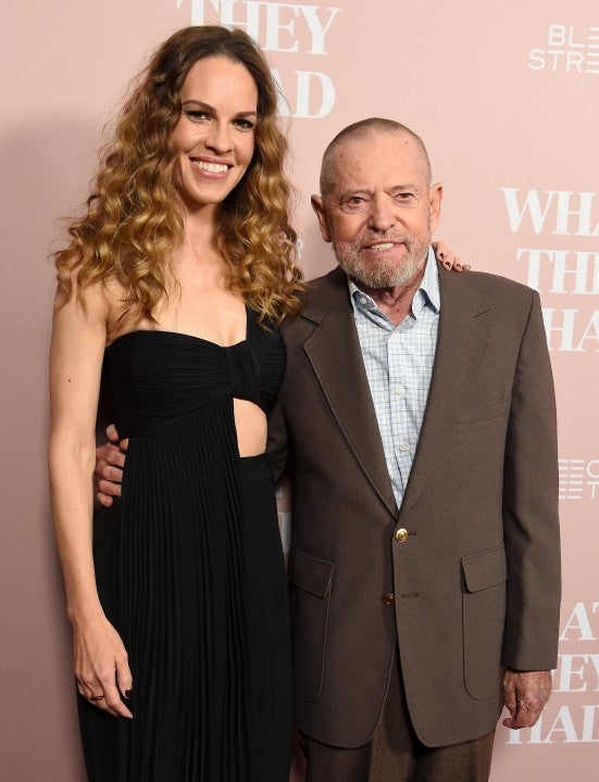 hilary swank and her dad in 2018