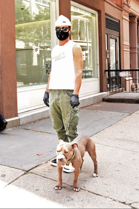 Justin Theroux and his dog in nyc on 6/1
