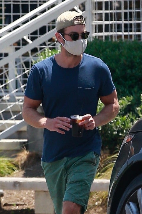Chace Crawford gets coffee