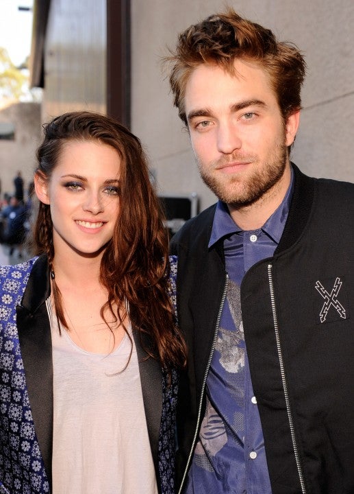 Kristen Stewart and Robert Pattinson at the 2012 Teen Choice Awards 
