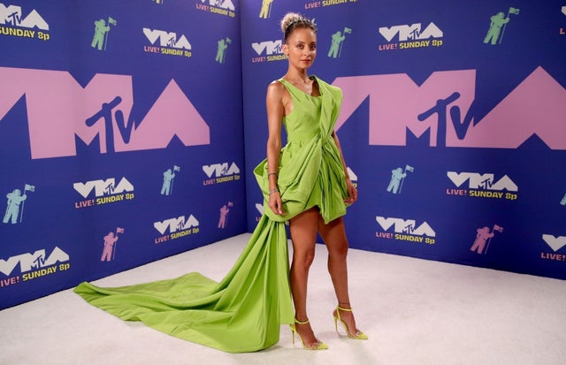 Nicole Richie aat the 2020 MTV Video Music Awards