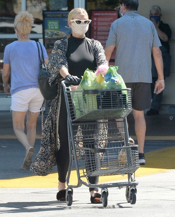 Ashlee Simpson Ross at gelson's