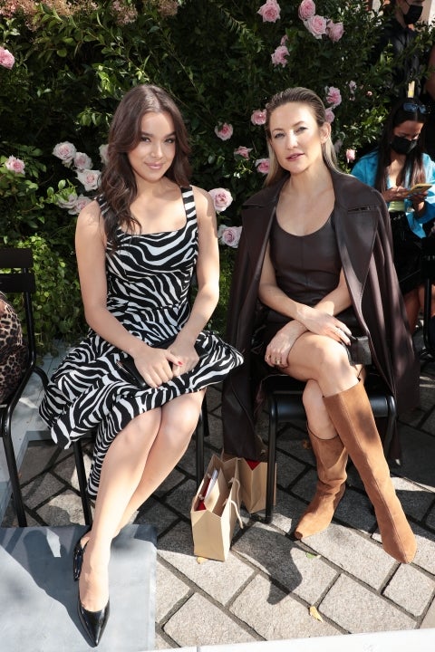 Hailee Steinfeld and Kate Hudson at nyfw