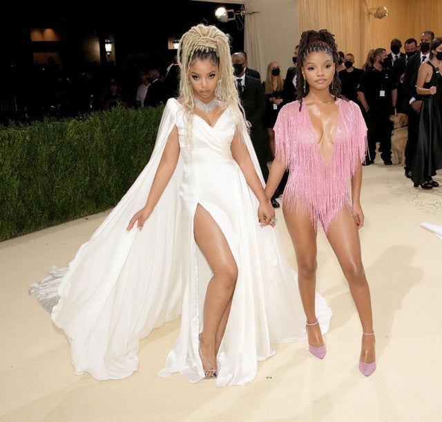 Chloe and Halle Bailey at 2021 met gala