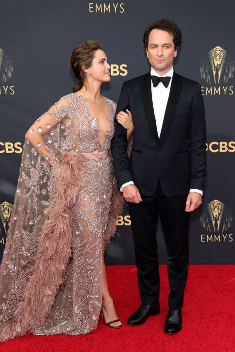 Keri Russell and Matthew Rhys at 2021 emmys