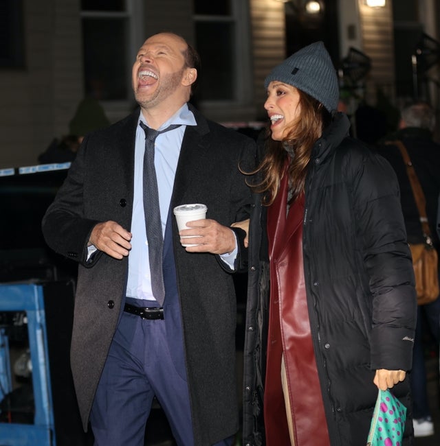 Jennifer Esposito and Donnie Wahlberg