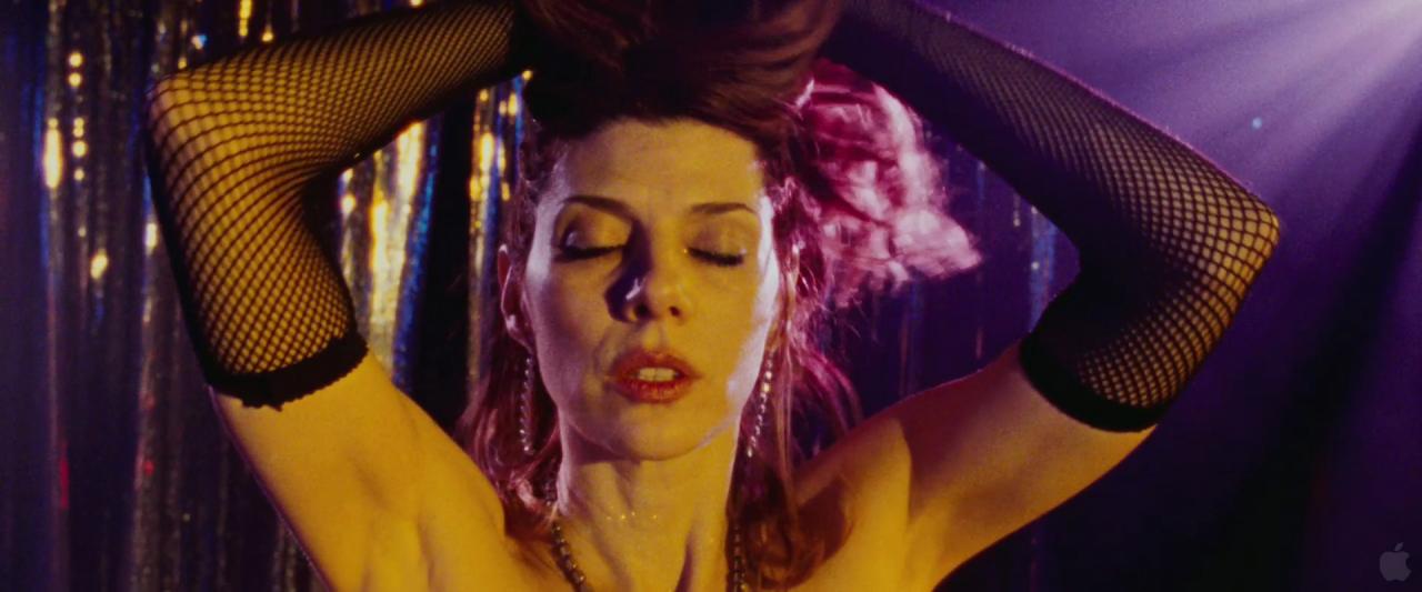 Stars Who've Stripped On Camera | Entertainment Tonight