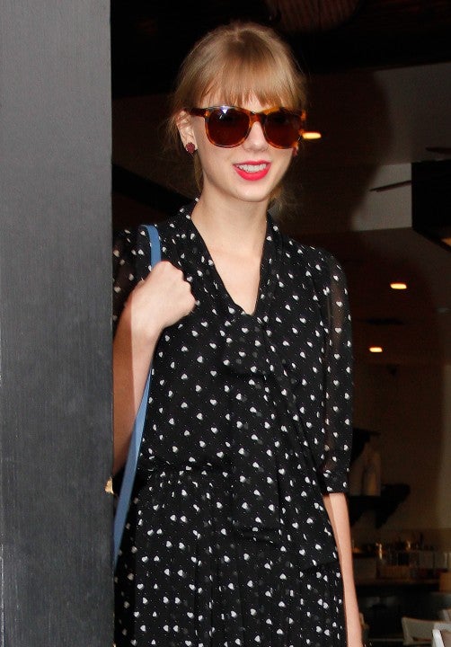 taylor swift in february 2012
