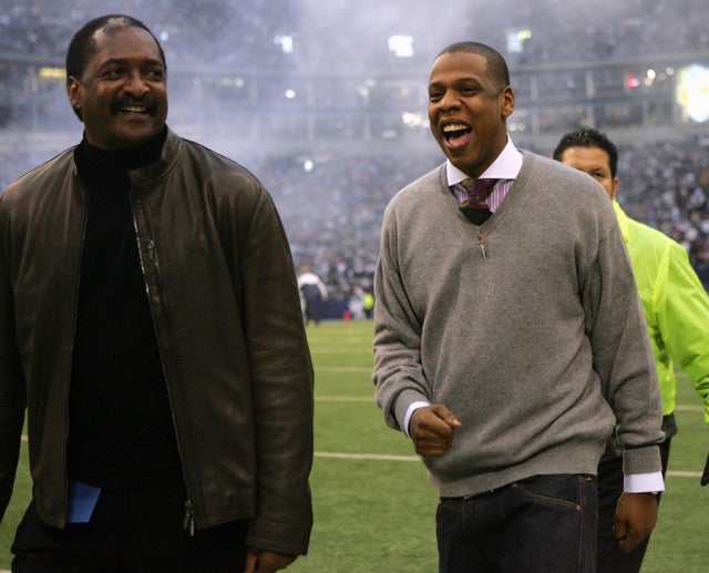 jay-z and matthew knowles at cowboys game in 2004