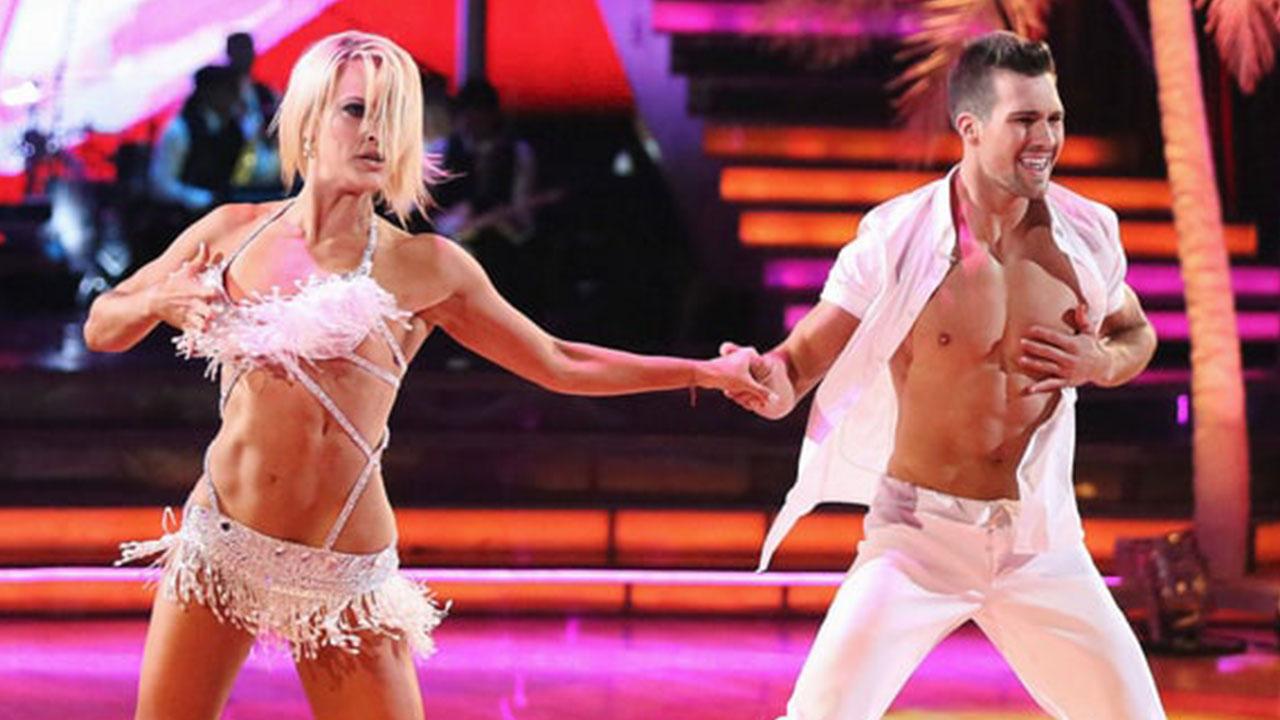 DIRTY Dance On Dancing With The Stars.
