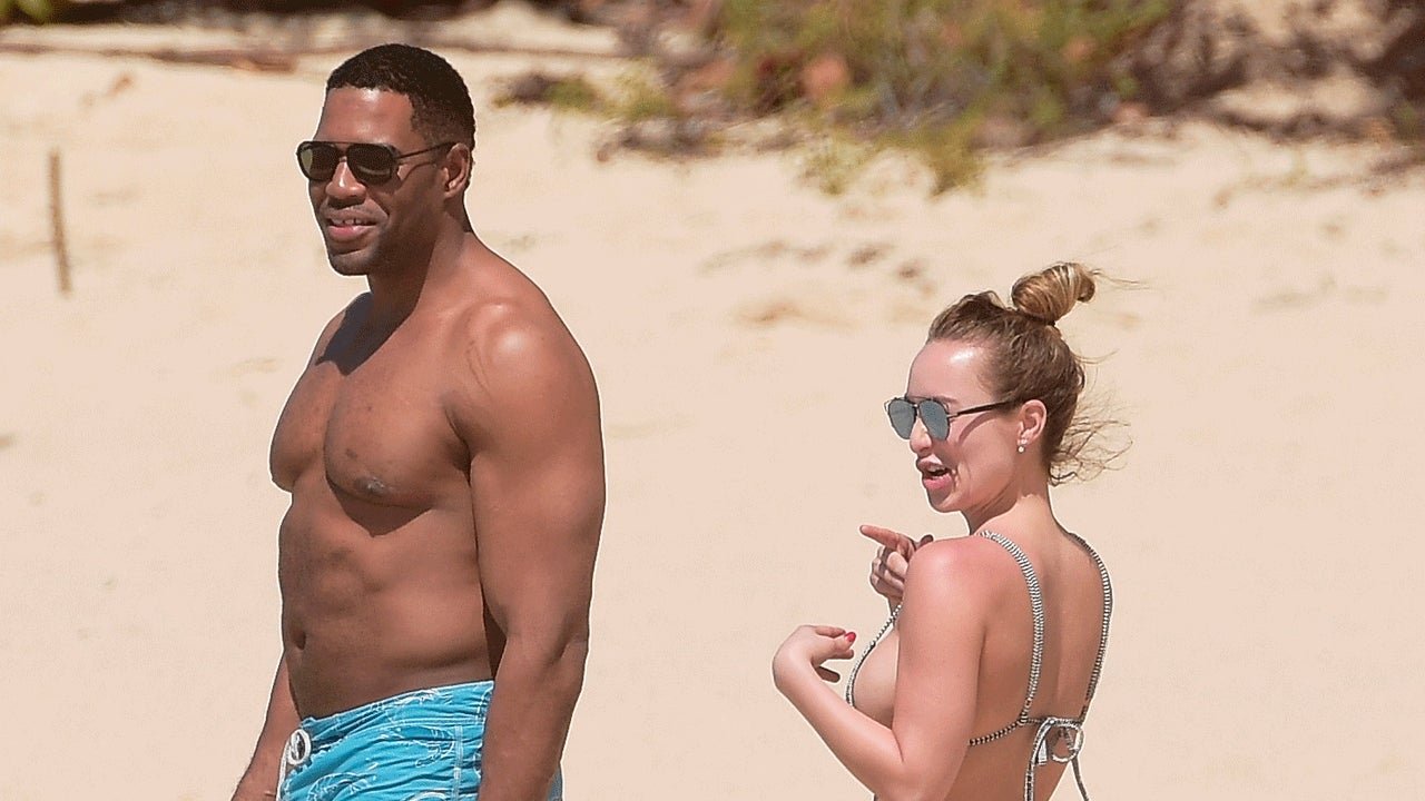 Michael Strahan Shows Plenty of PDA With Bikini-Clad Girlfriend Kayla Quick During Sexy Vacay -- See the Pics! Entertainment Tonight