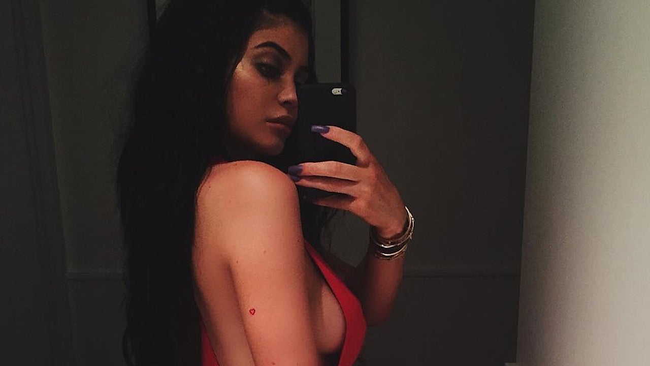 Kylie Jenner Xxx - Kylie Jenner Reacts to Vulgar Twitter Hack, Says Fans Will 'Never See' a  Sex Tape From Her | Entertainment Tonight
