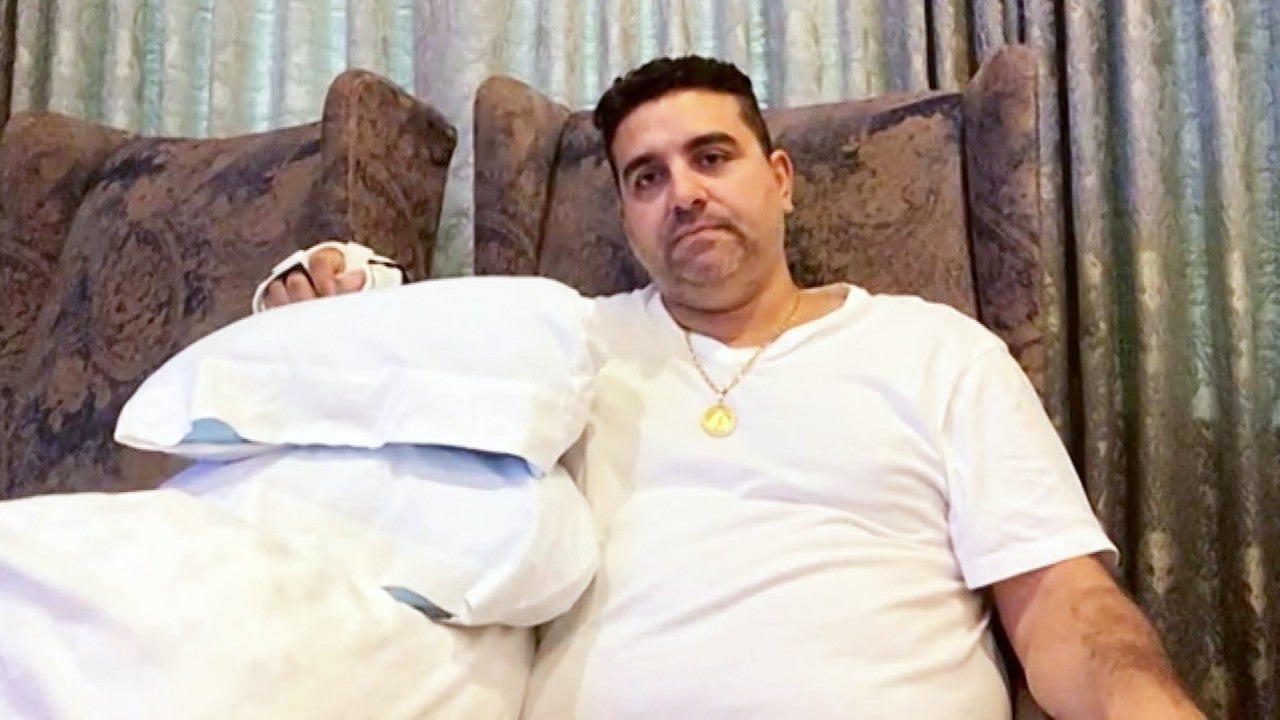 Buddy Valastro Attempts to Ice a Cake With His Left Hand After Injury
