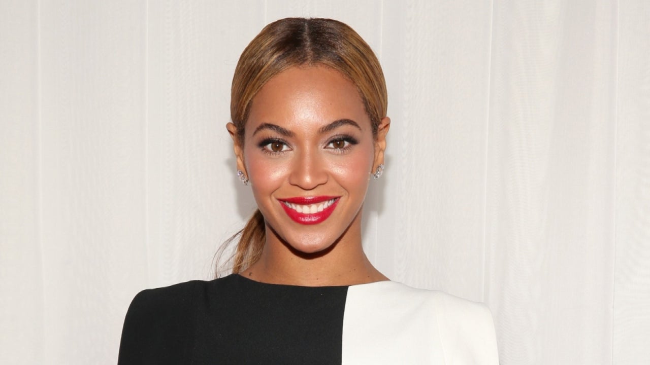 Beyonce Makes a Fierce Entrance with Blue Ivy at 'Wrinkle in Time ...