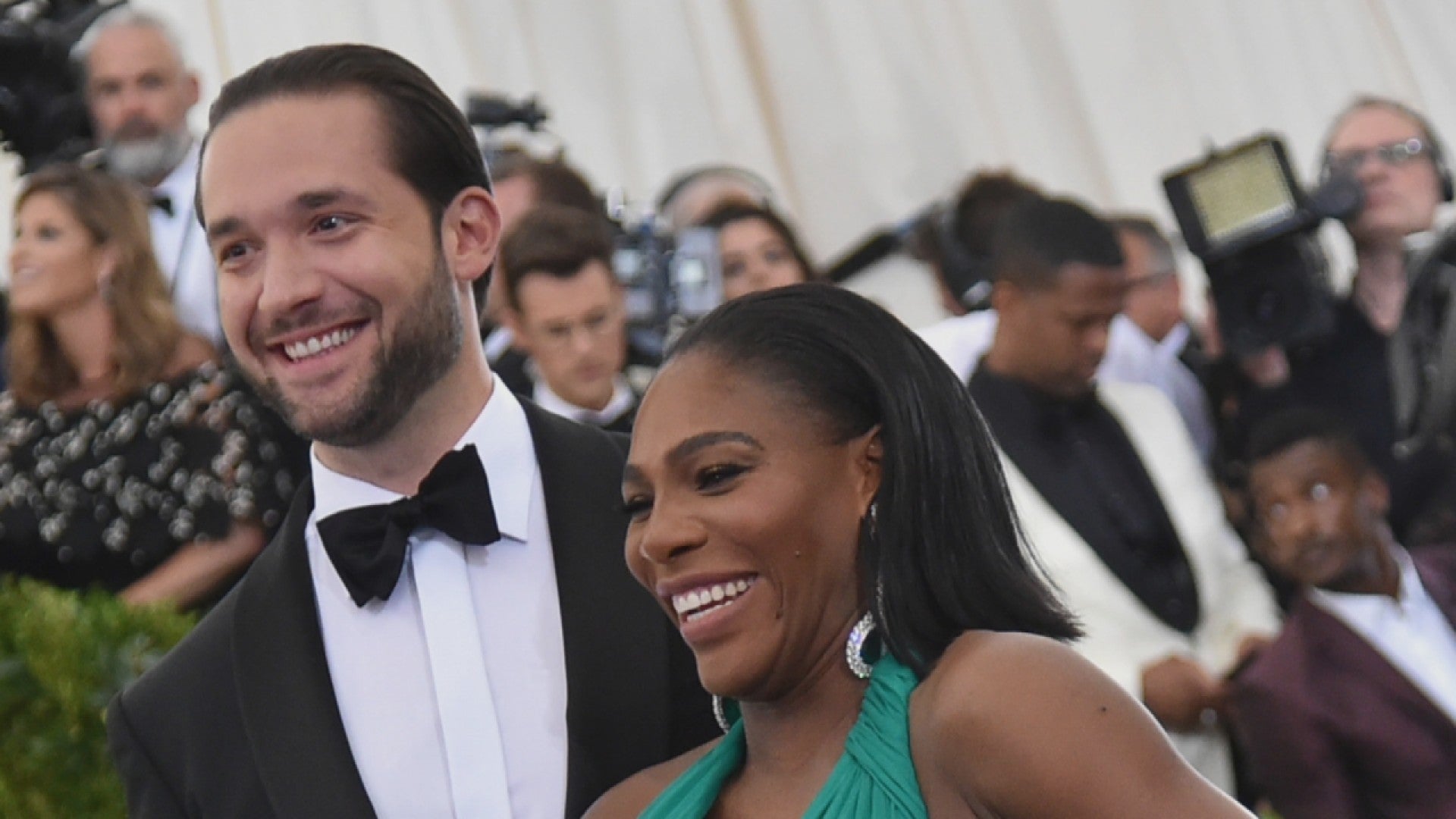 Inside Serena Williams And Alexis Ohanian S Magical Star Studded Wedding Exclusive Details Entertainment Tonight
