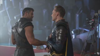 'Thor: Ragnarok' Behind-the-Scenes First Look! Chris Hemsworth and Tom Hiddleston Reunite