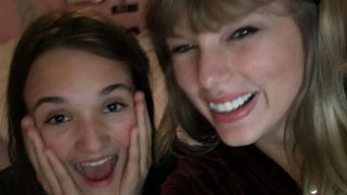 Taylor Swift Surprises English Superfan By Dropping By Her House!