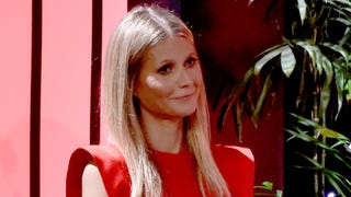Gwyneth Paltrow Debuts Engagement Ring at Producers Guild Awards -- and It's Stunning!