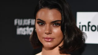 Kendall Jenner Flaunts Amazing Abs After Shutting Down Pregnancy Rumors