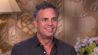 Mark Ruffalo Brought His Kids On Set of 'Thor: Ragnarok' -- and They're Now In the Movie! (Exclusive)