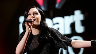 Watch Jessie J Sing 'Bang Bang' With Her Mouth Closed