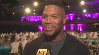 Michael Strahan Warms Up for Critics' Choice Awards