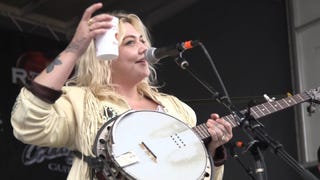 Elle King's Secrets to Success: Going Bra-Less, Alcohol and Red Bull