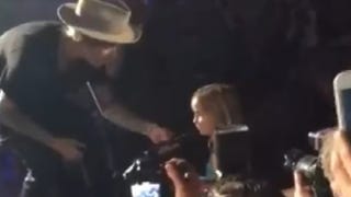 Watch Justin Bieber sing 'Baby' With a Young Fan