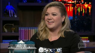 Kelly Clarkson Denies Calling Miley Cyrus a 'Pitchy Stripper'