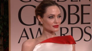 Angelina Jolie Reveals She Had Her Ovaries Removed