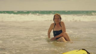 Helen Hunt Attempts to Teach Herself to Surf in 'Ride'