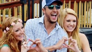 Luke Bryan Pays Tribute to His Awesome Fans